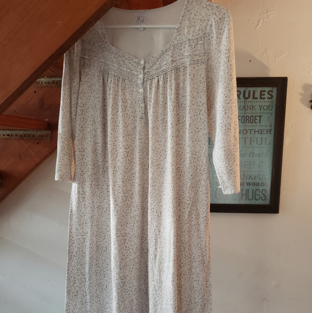 Nightgown